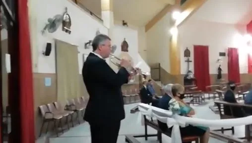 Música para Bodas en Buenos Aires. Trompeta, coro, soprano, violinistas.